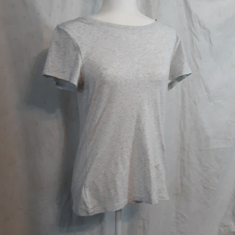 Old Navy womens large slim fit gray t shirt
